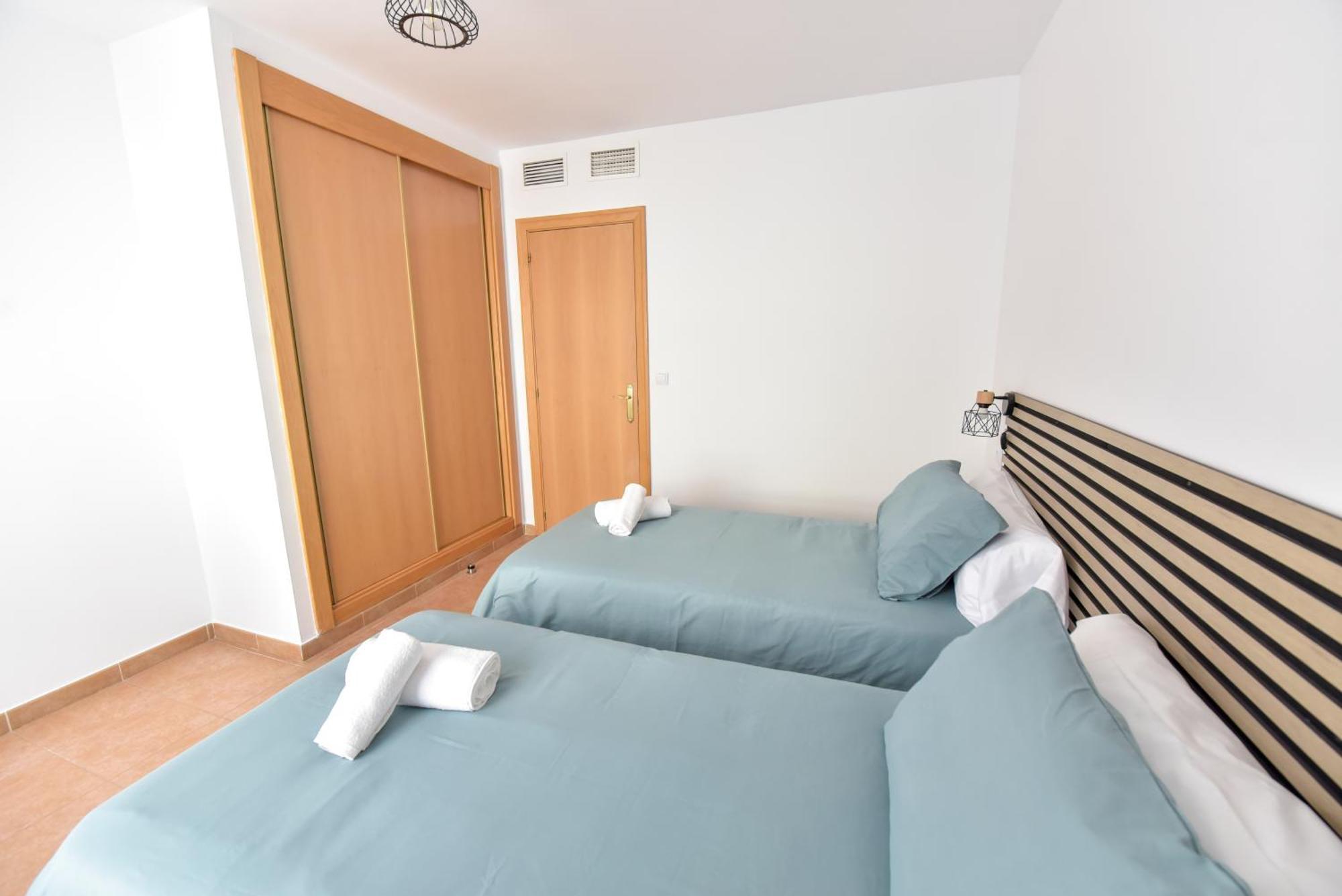 New Premium Apartment - Free Parking & Pools La Algaba Bagian luar foto