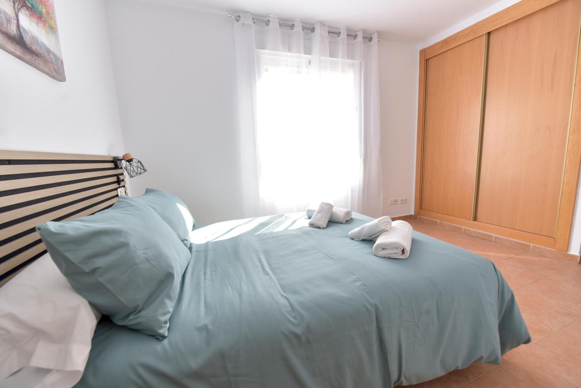 New Premium Apartment - Free Parking & Pools La Algaba Bagian luar foto